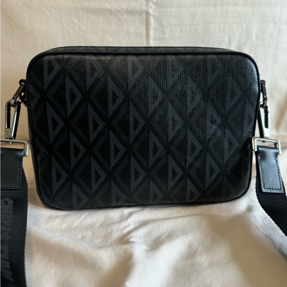 ❤️‍🔥SOLD❤️‍🔥DIOR 2023 Saddle Triple Pouch Diamond Pattern Crossbody Unisex Bag - Picture 9 of 17